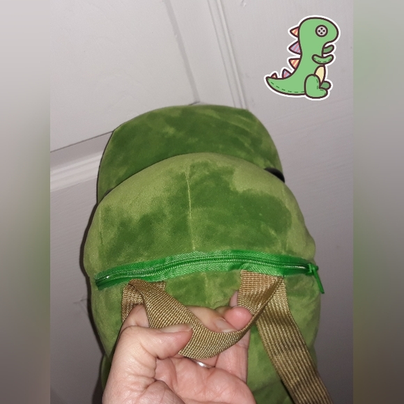 Yuruyuru Saurus Green Dinosaur T-Rex Plush Backpack 14" Adjustable Straps *Rwar* - Picture 5 of 8